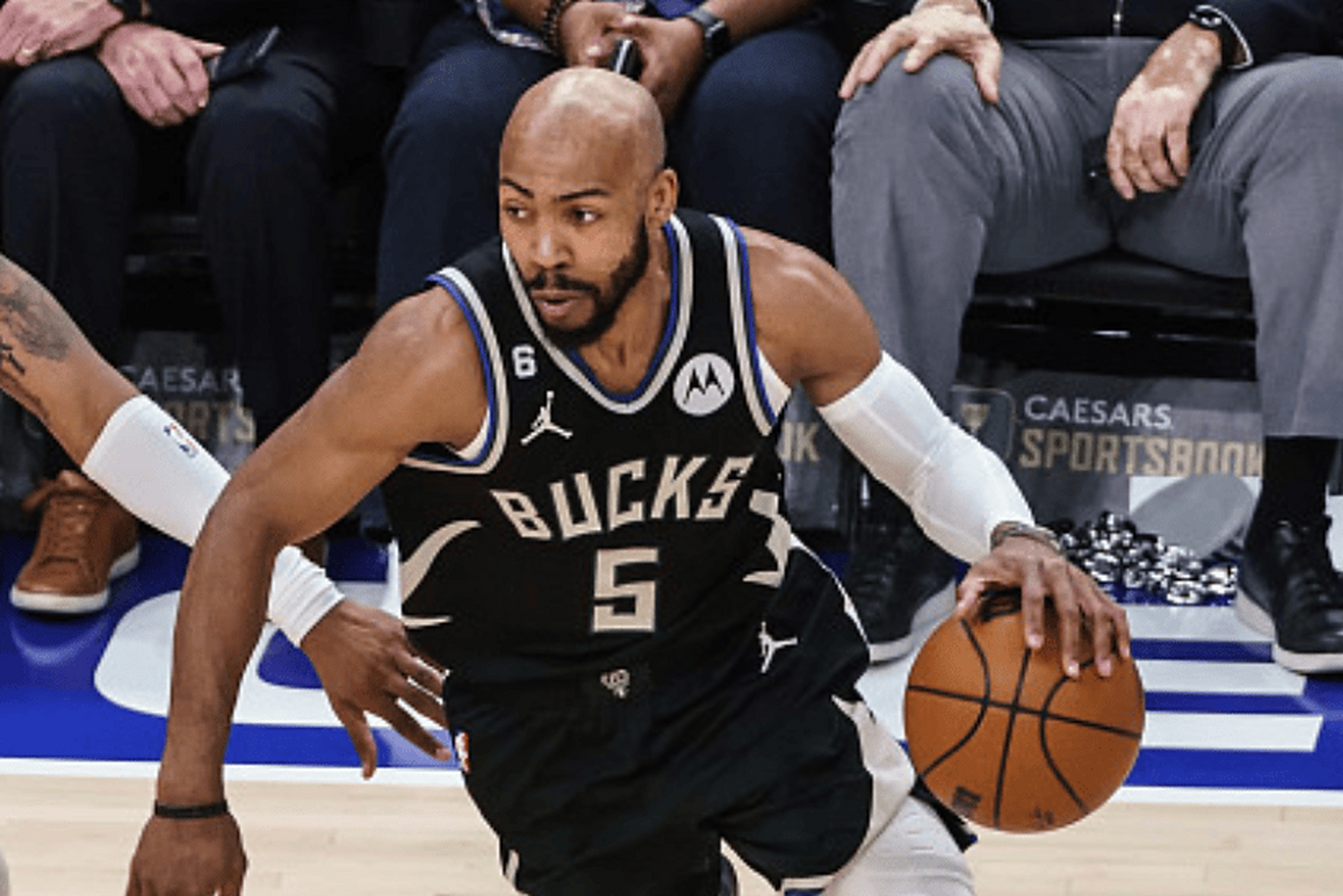 雄鹿险胜魔术,重振雄鹿战绩的简单介绍 雄鹿险胜魔术,重振雄鹿战绩的简单介绍