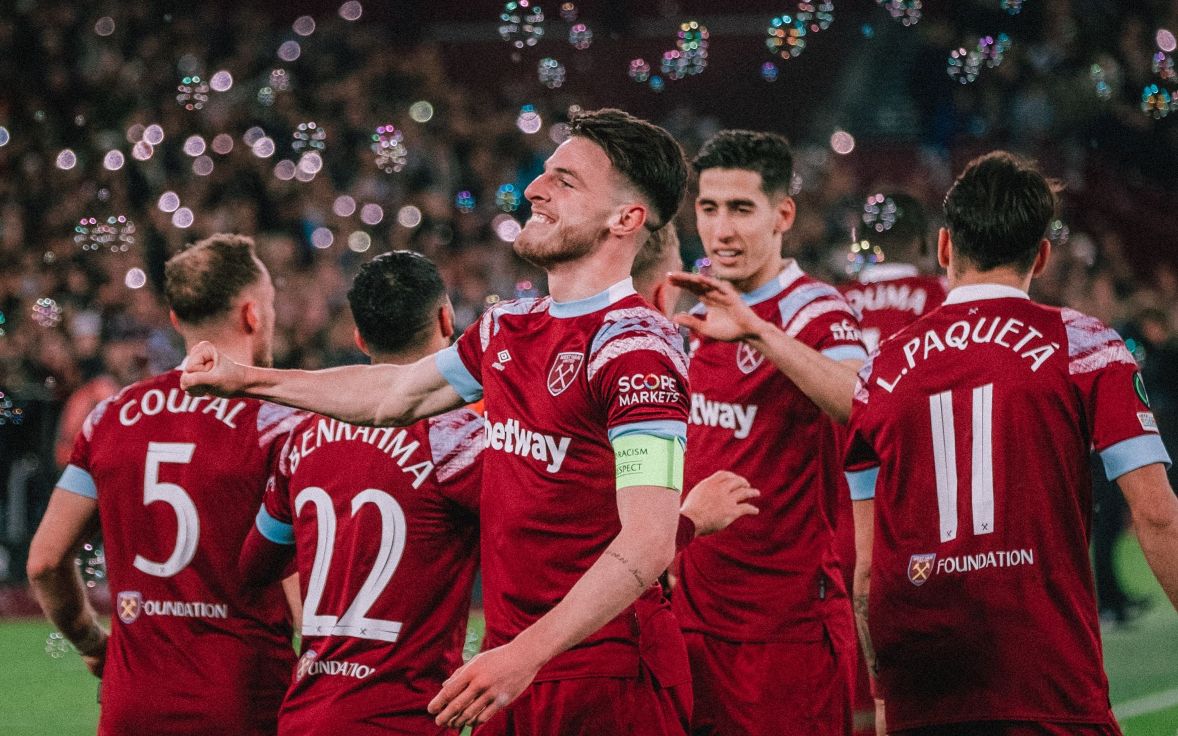 里昂足球队全力备战欧洲比赛