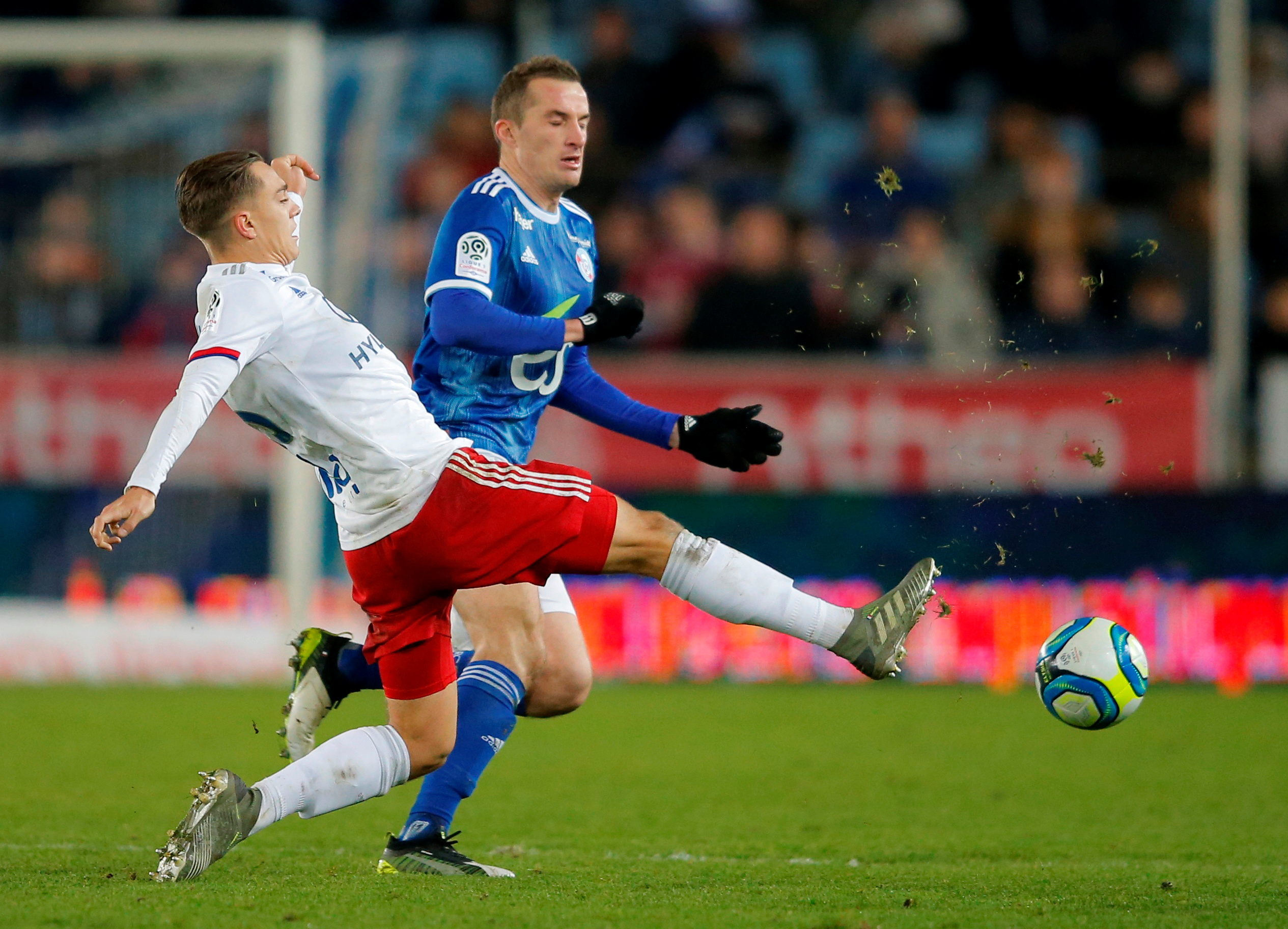 里昂足球队全力备战欧洲比赛