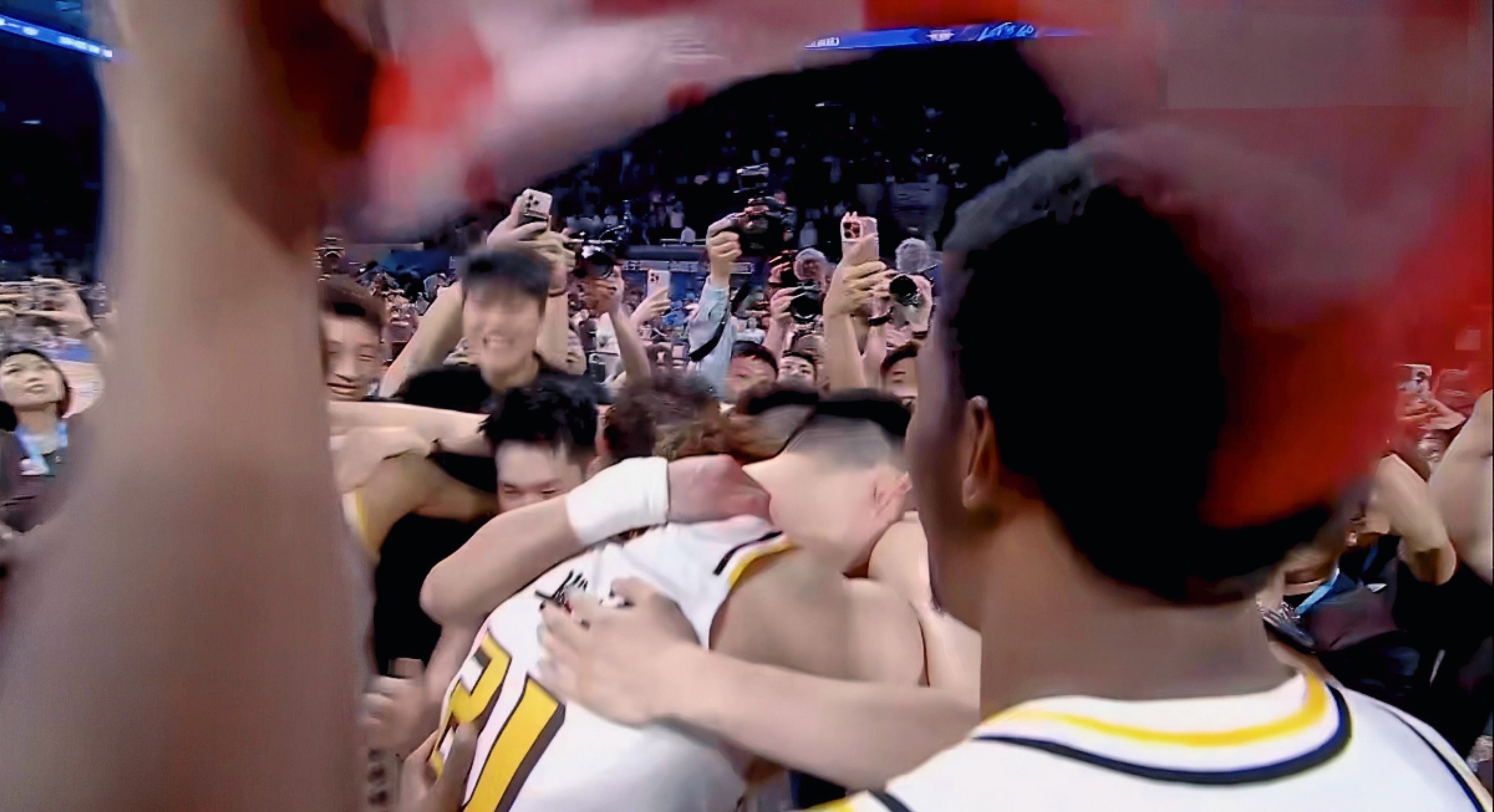 顶尖球队对决，谁能够夺得胜利呢？