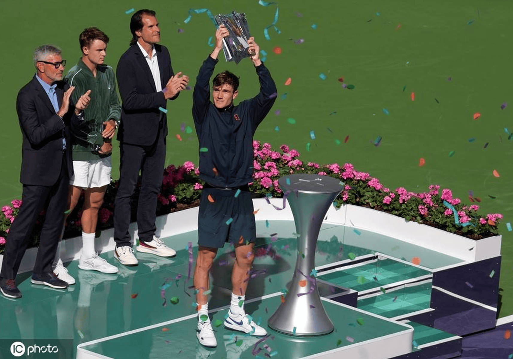 ATP总决赛横扫拉沃尔杯，鲁德带队取胜