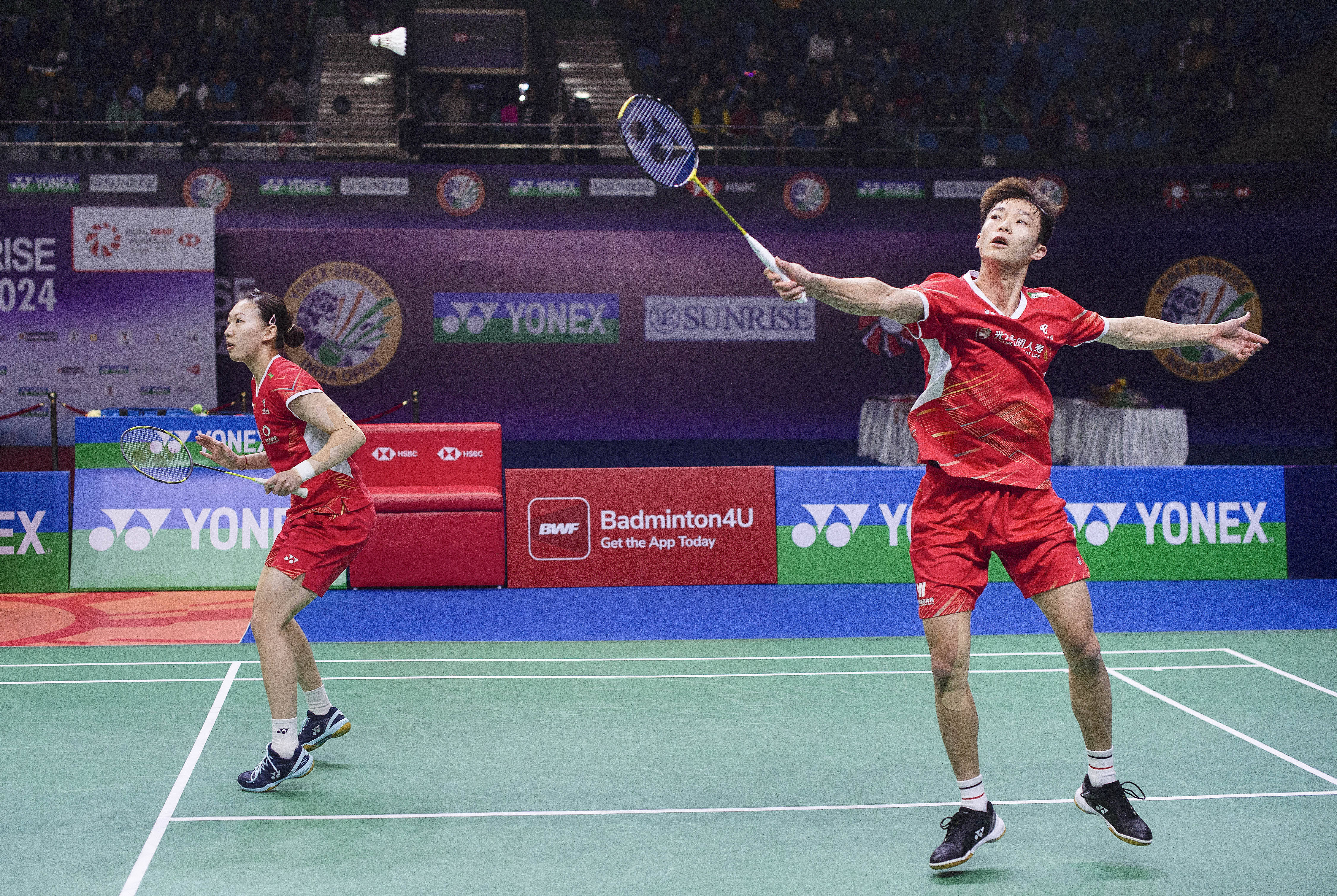 焦点大战：羽毛球上演巅峰碰撞的简单介绍