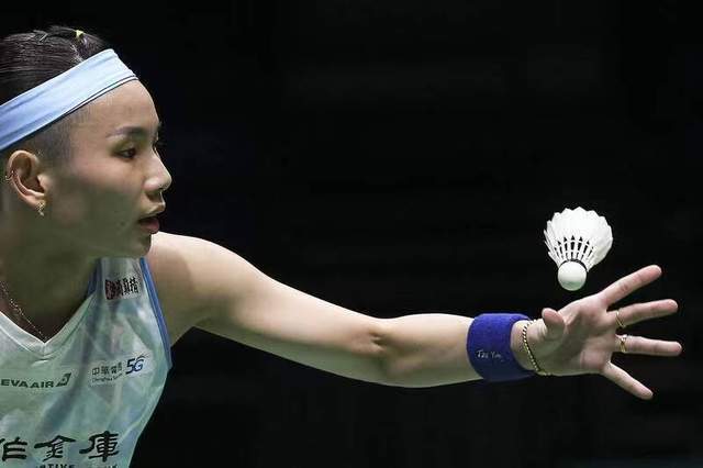 包含马来西亚队横扫印度队，戴资颖点燃赛场的词条