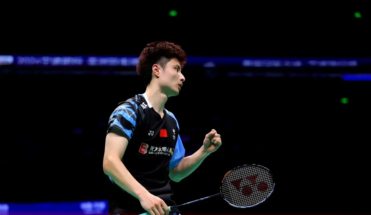 印尼队轻取韩国队，石宇奇惊艳四座