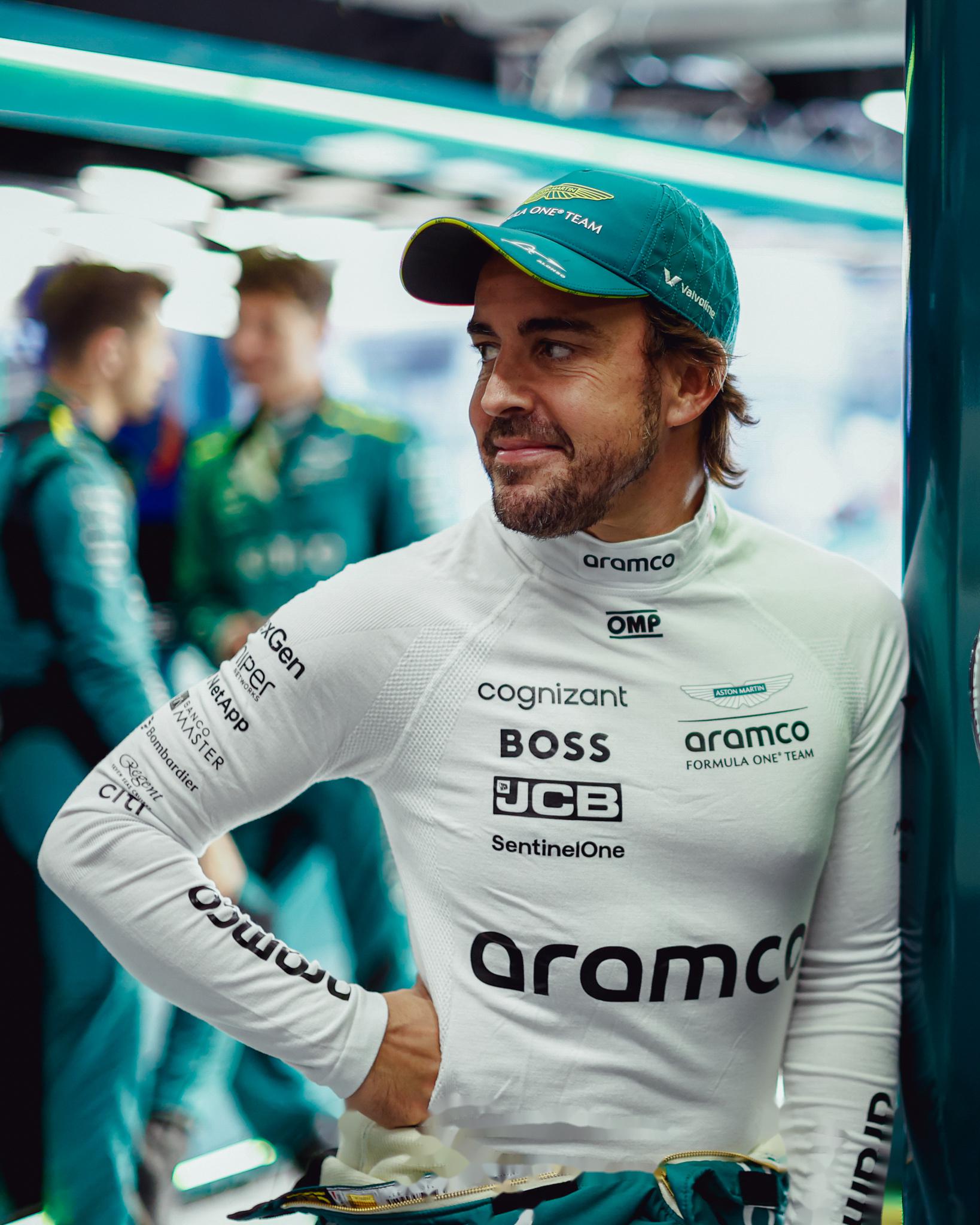 梅赛德斯翻盘索伯车队,阿隆索惊艳四座 梅赛德斯翻盘索伯车队,阿隆索惊艳四座