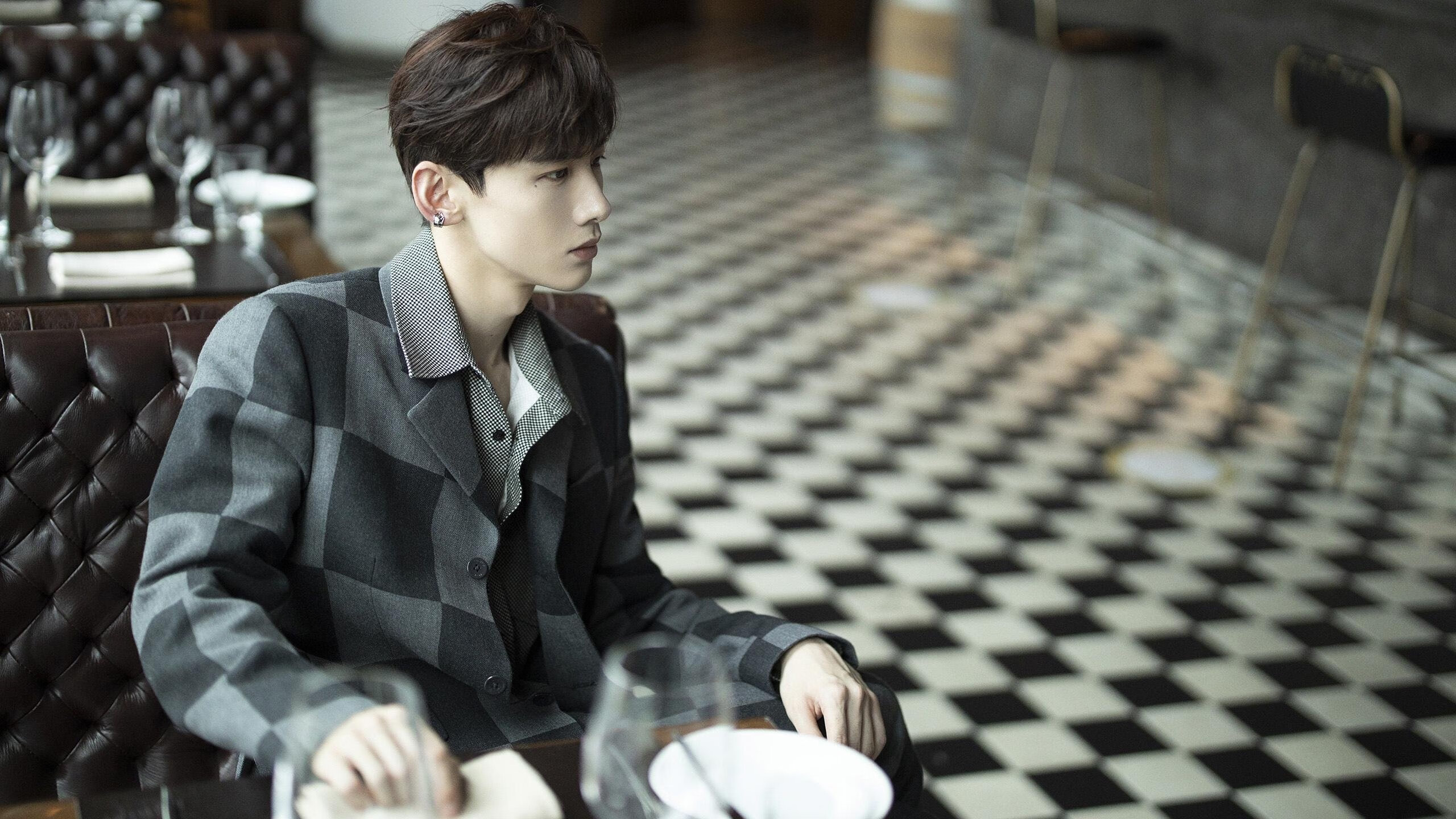 惊涛拍岸！塞维利亚冲垮挪威防线，阿劳霍只手遮天定江山