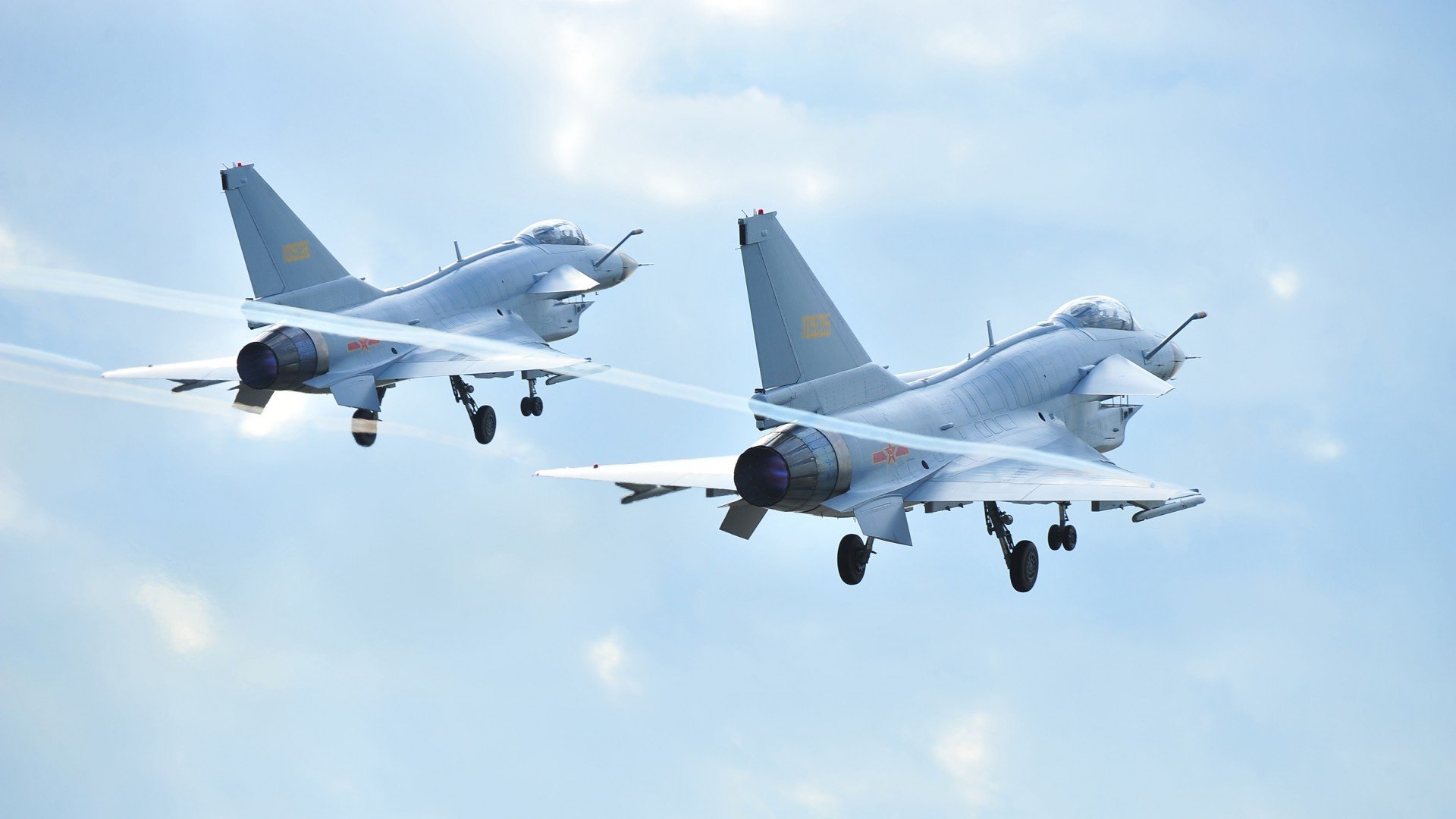 当欧冠遇上西决，那不勒斯的横扫，如何演绎绿茵场上的生死战美学