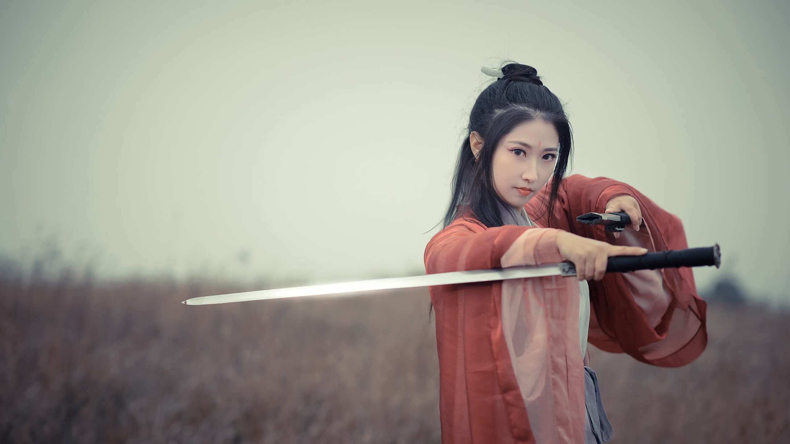 西甲德比夜，爱德华兹的独舞与刀锋