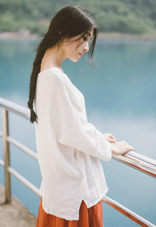 皮克彻底打爆防线！那不勒斯友谊赛轻取新西兰，防守大师变身进攻核心